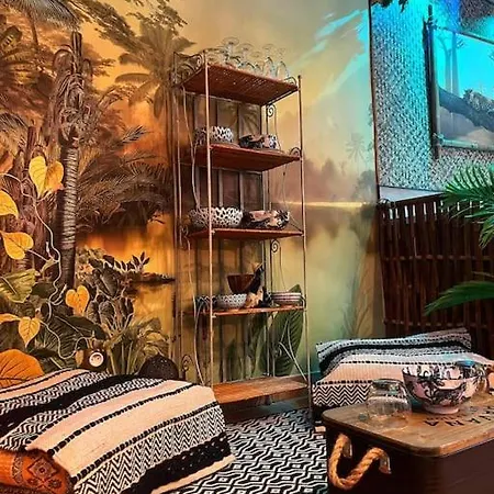 Le Paradis Sauvage Apartment *